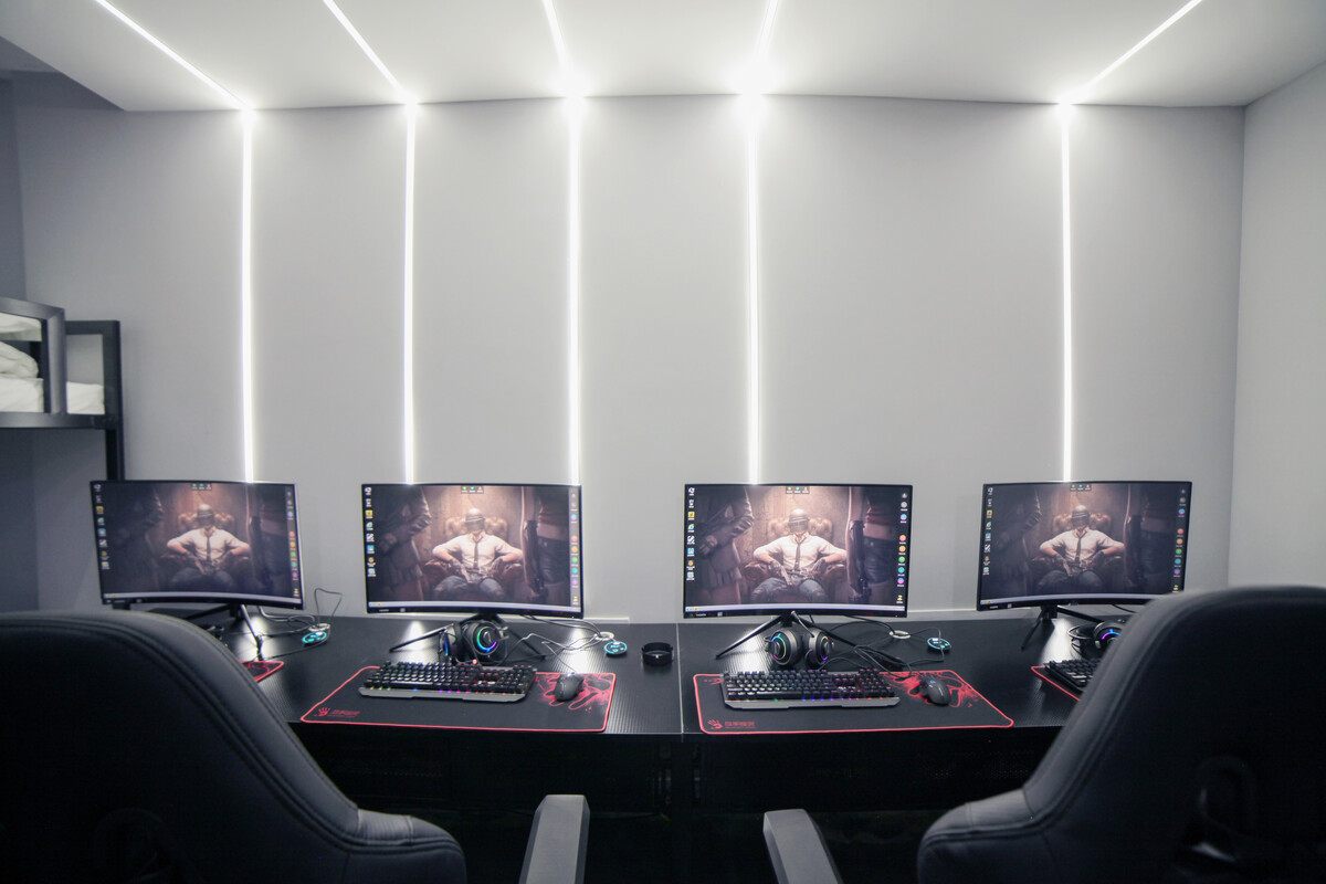 哈爾濱電競風(fēng)尚 精品網(wǎng)吧引領(lǐng)數(shù)字娛樂新潮流